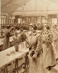 Weibliche Munitionsarbeiterinnen